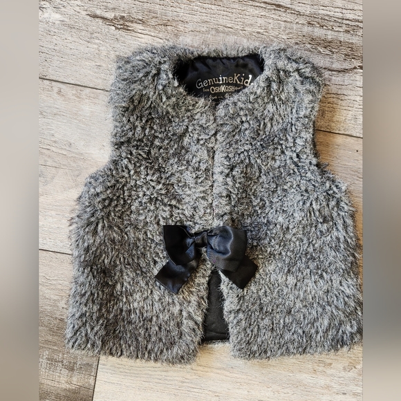 OshKosh Genuine Kids Faux Fur Vest - Picture 2 of 5